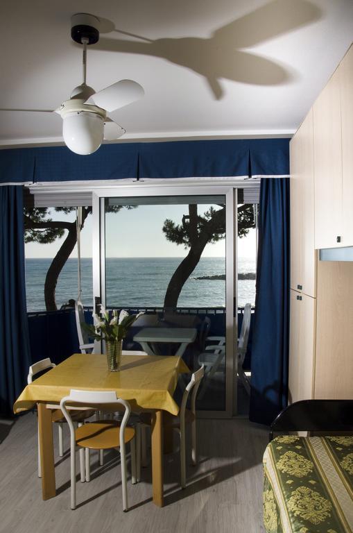 Residence Costa Templada Ventimiglia Phòng bức ảnh