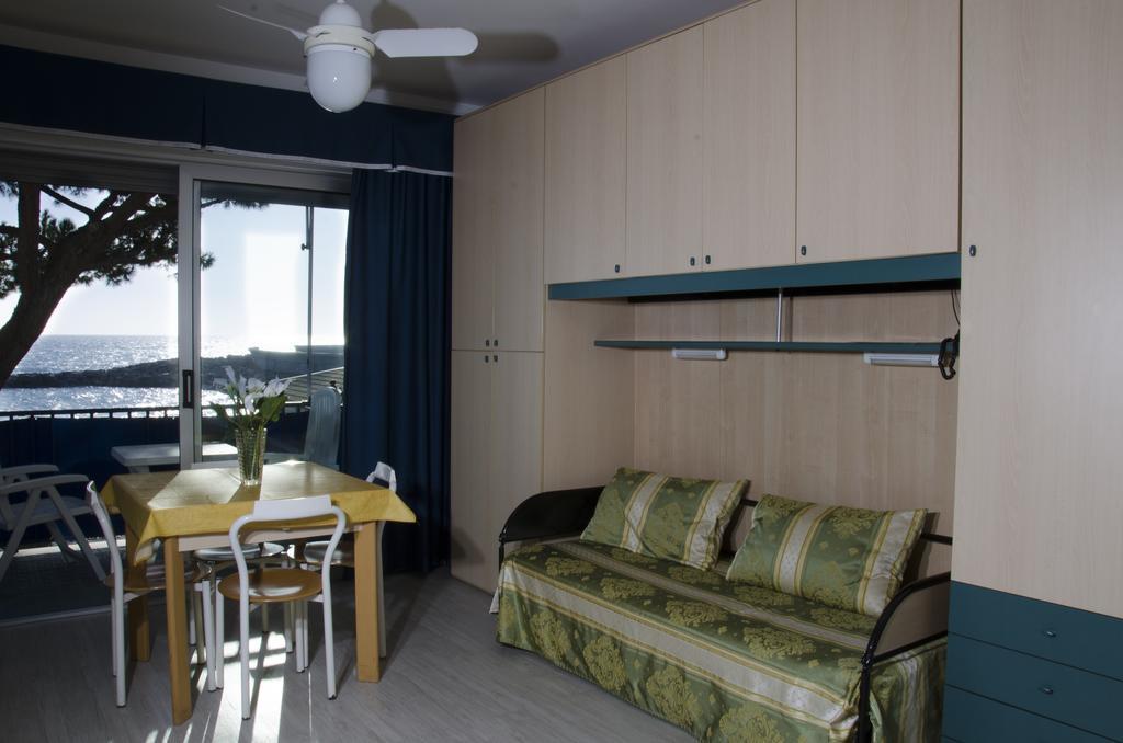 Residence Costa Templada Ventimiglia Phòng bức ảnh