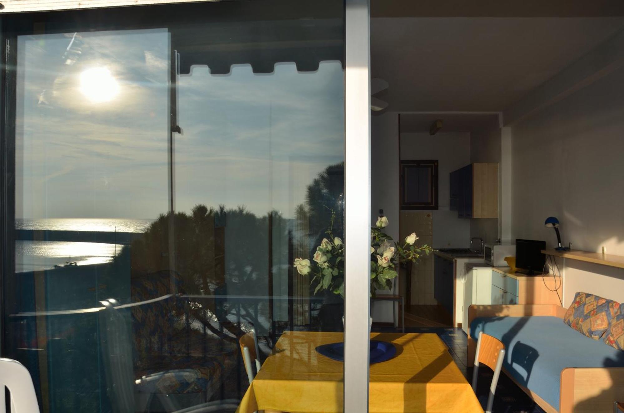 Residence Costa Templada Ventimiglia Ngoại thất bức ảnh