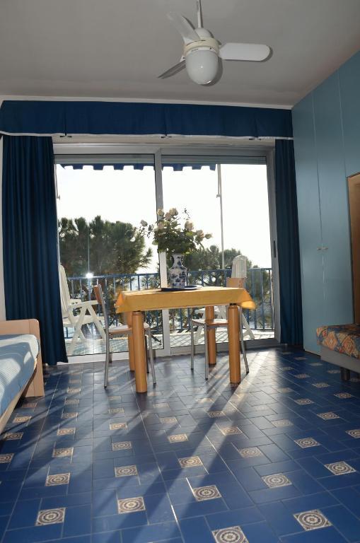 Residence Costa Templada Ventimiglia Phòng bức ảnh